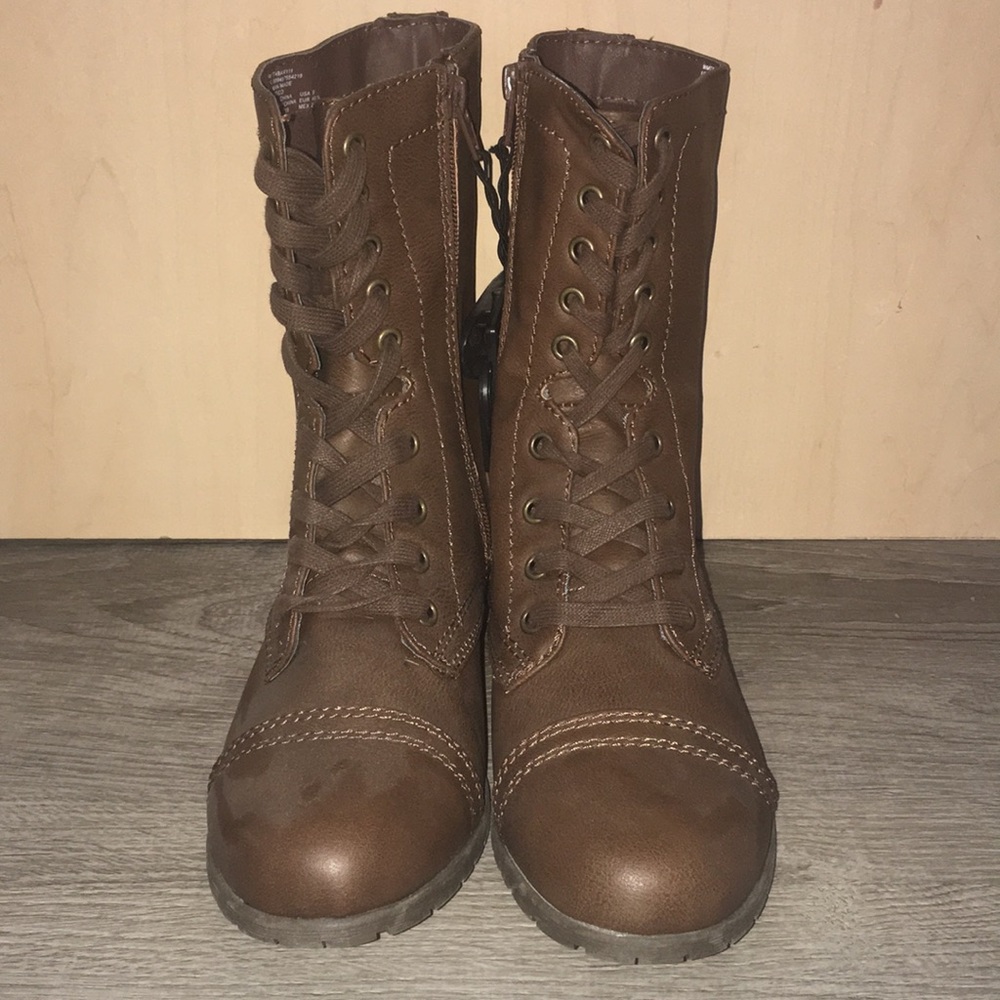 Brown Booties !! - Picture 2 of 4